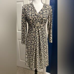 Motherhood Black and Cream Geometric Long Sleeve Dress